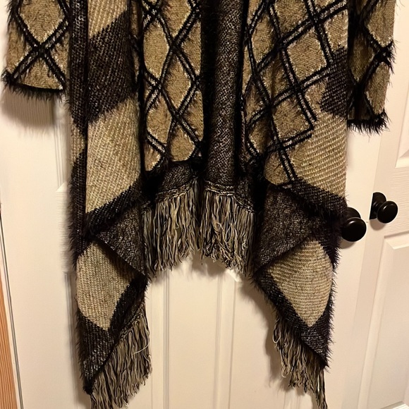 Afghan Wrap Jacket - Picture 2 of 7